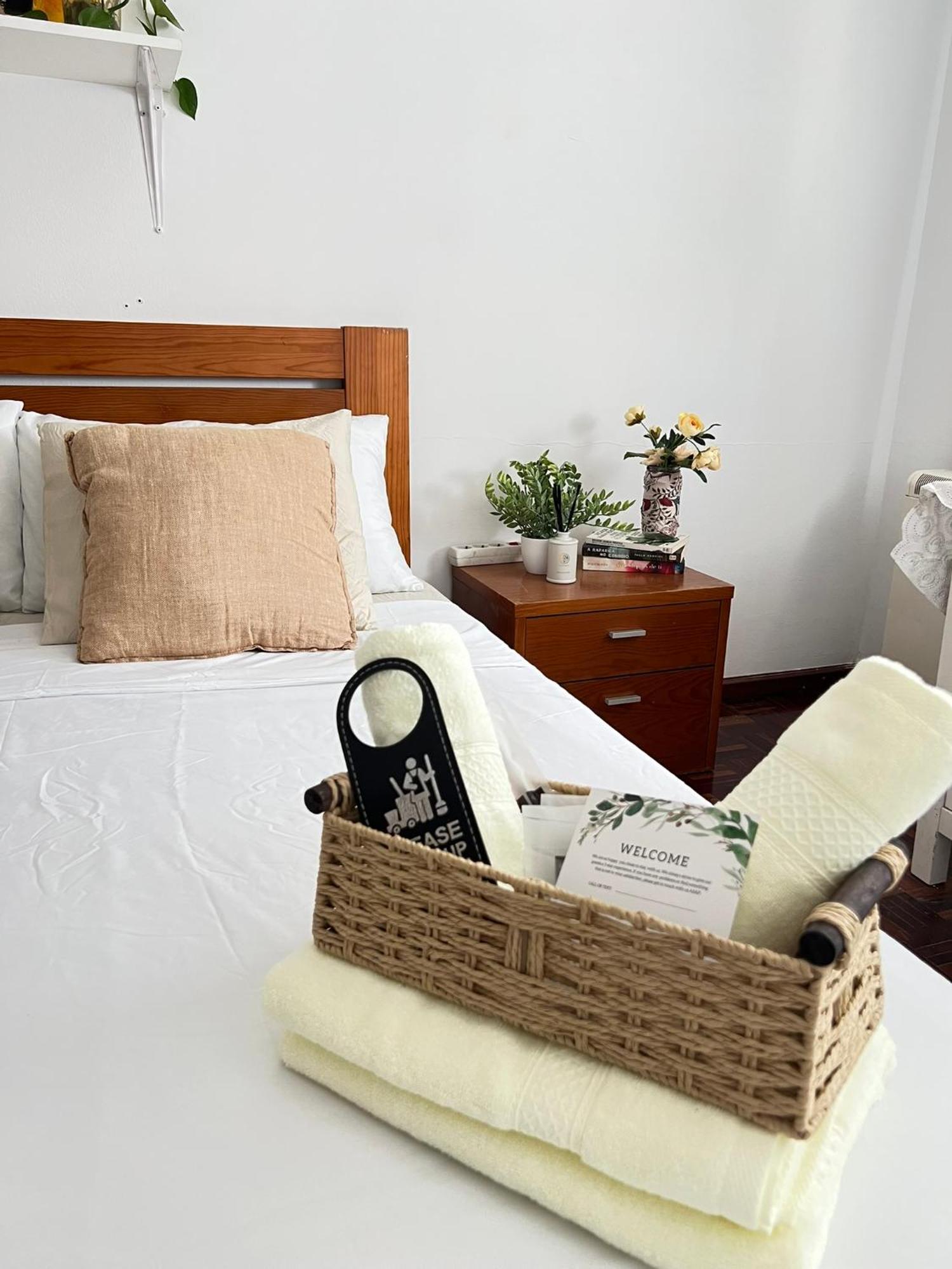 Bed & Breakfast Pink House - *